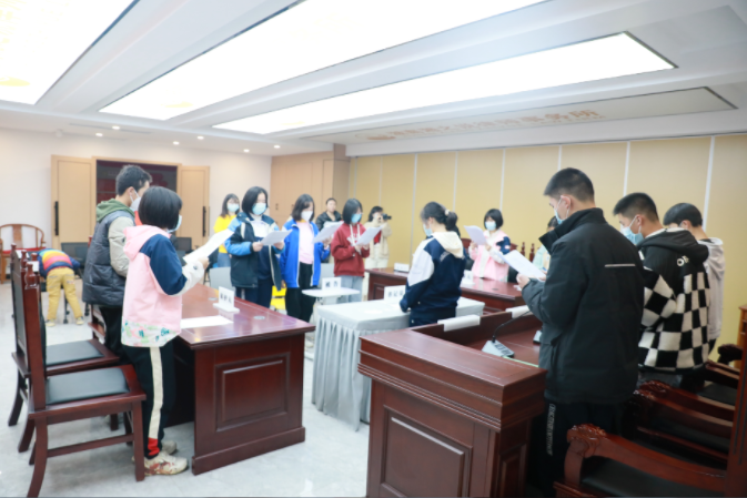 【湘之说资讯】湖南湘之说律师事务所携手长郡双语洋湖实验中学2008班开展“模拟法庭”实践活动